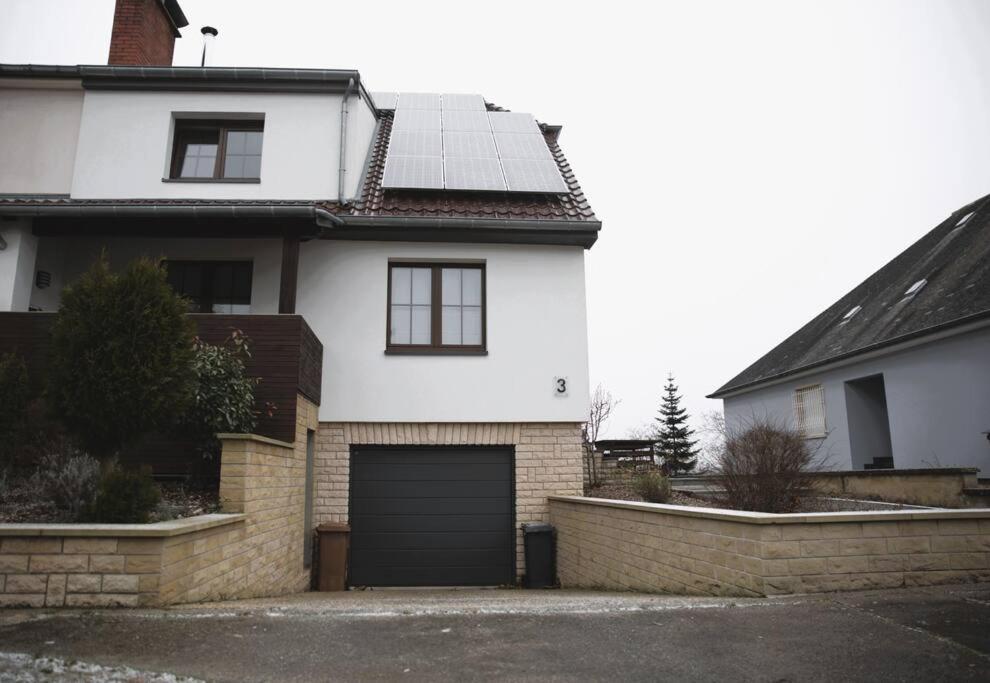 Cozy 3 Bedroom House With 11 Kw Electric Car Charger Hesperange Kültér fotó